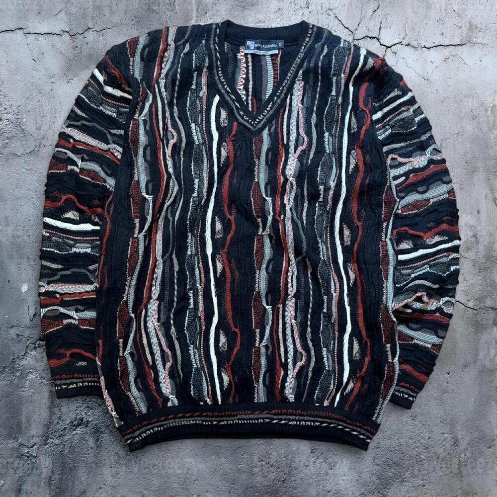 Coogi Original Blues Tundra Style Red Black V-Neck Wool Jumper Knit sz us M Pure